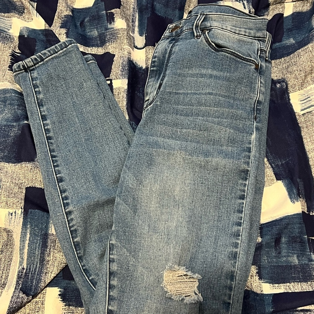 Kendall & Kylie skinny jeans